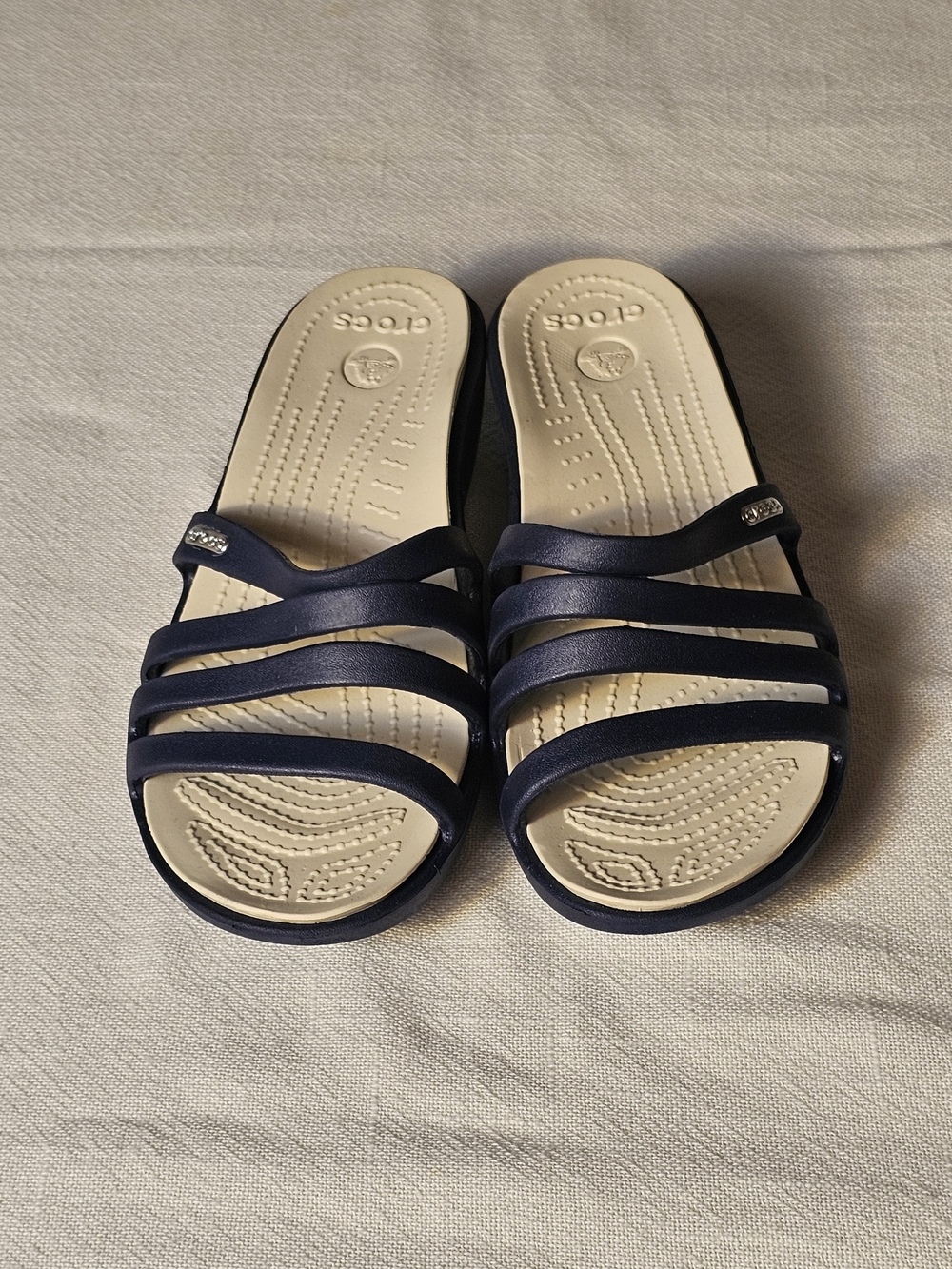Crocs Rhonda wedge strappy sandals Womens Size 6 Navy Blue